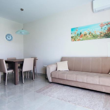 Marbella Holiday Apartments - Seafront - Wifi Marsaskala Dış mekan fotoğraf