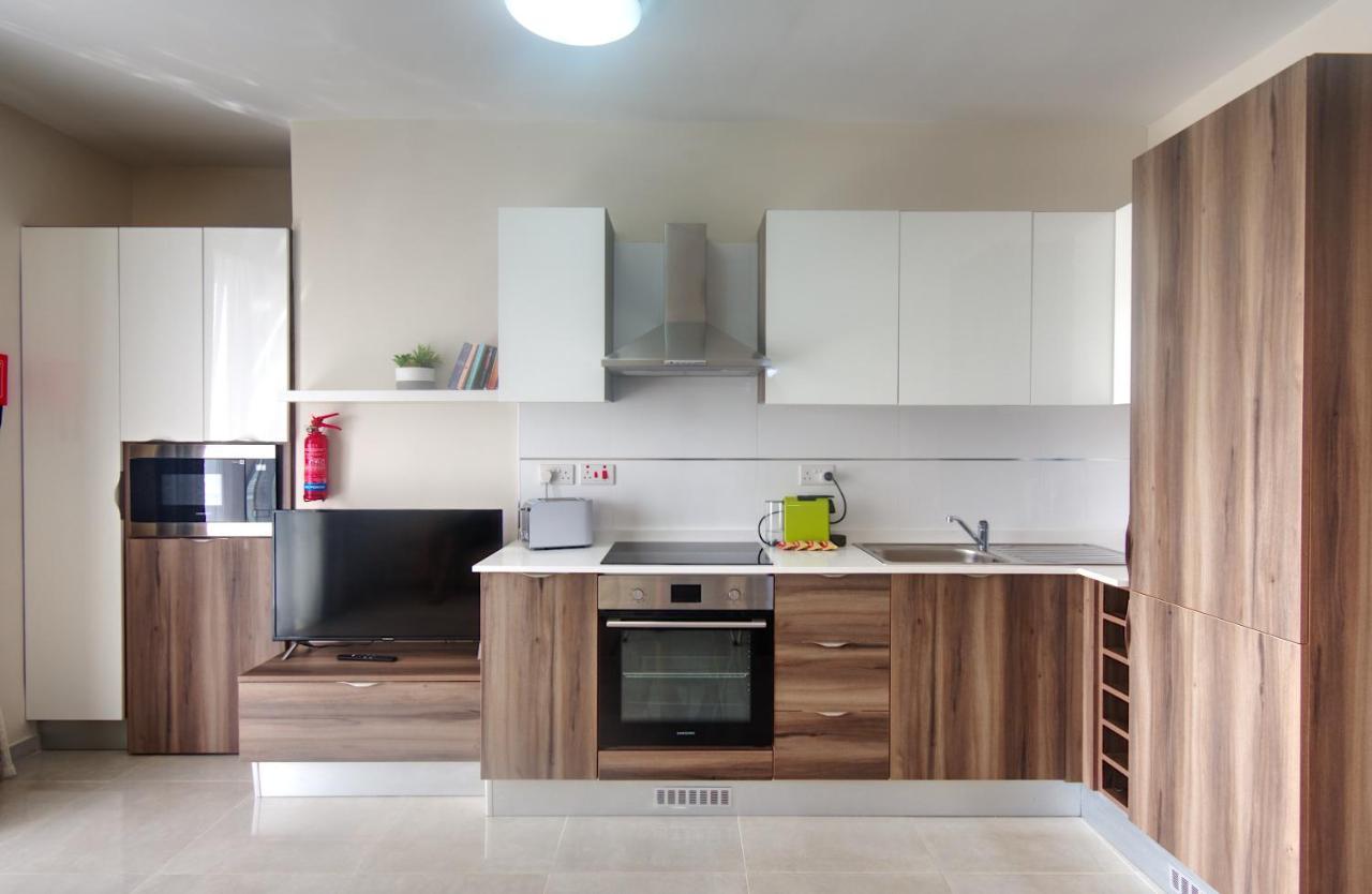 Marbella Holiday Apartments - Seafront - Wifi Marsaskala Dış mekan fotoğraf