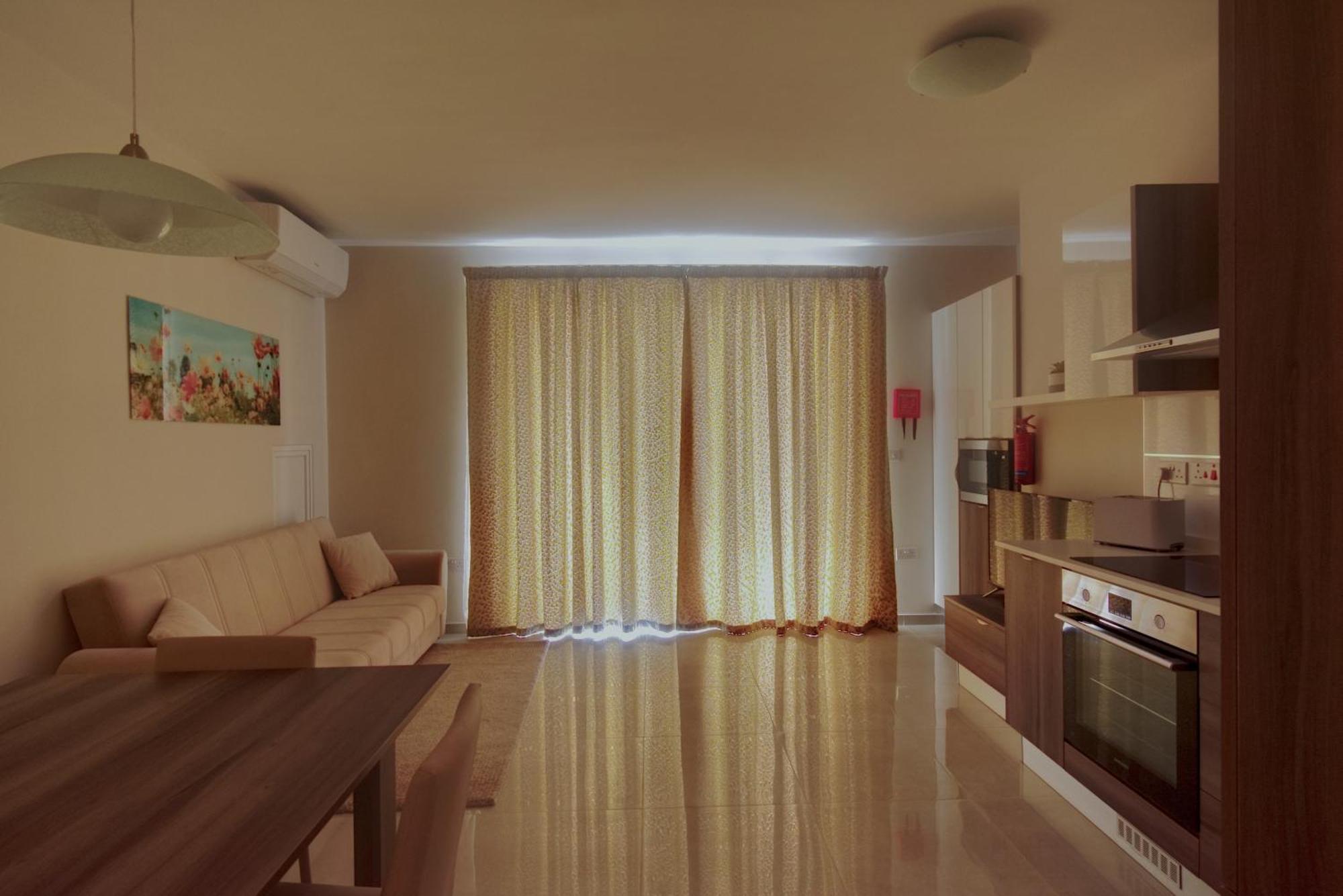 Marbella Holiday Apartments - Seafront - Wifi Marsaskala Dış mekan fotoğraf