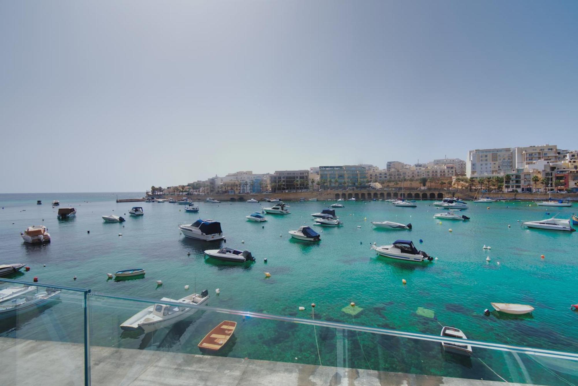 Marbella Holiday Apartments - Seafront - Wifi Marsaskala Oda fotoğraf
